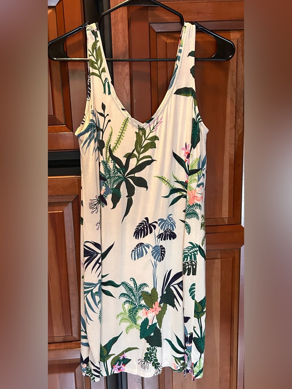 Soma Cool Nights Sleeveless V-Neck Nightgown - Tropical Palm Monstera Print SM